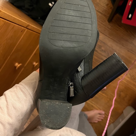 Kenneth Cole Justin High Block Heel Bootie - Picture 7 of 8